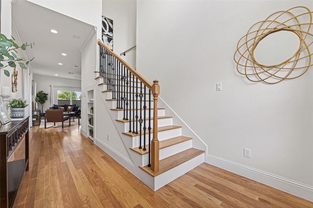 2207 Silverbonnet Street, Houston, TX 77055