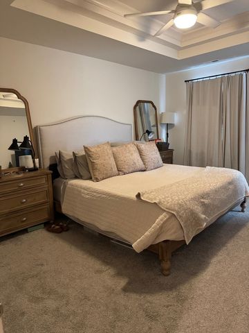 1654 Bentz Way, Batavia, IL 60510