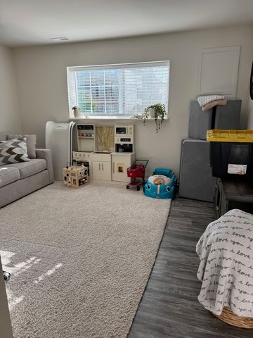 1654 Bentz Way, Batavia, IL 60510