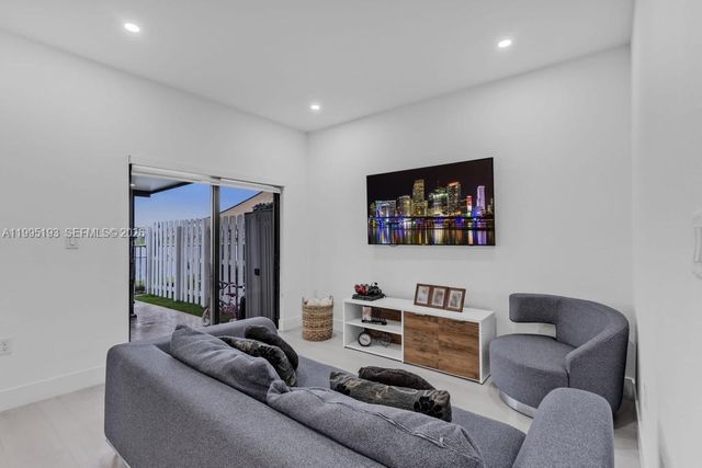 10254 SW 228th Terrace, Miami, FL 33190