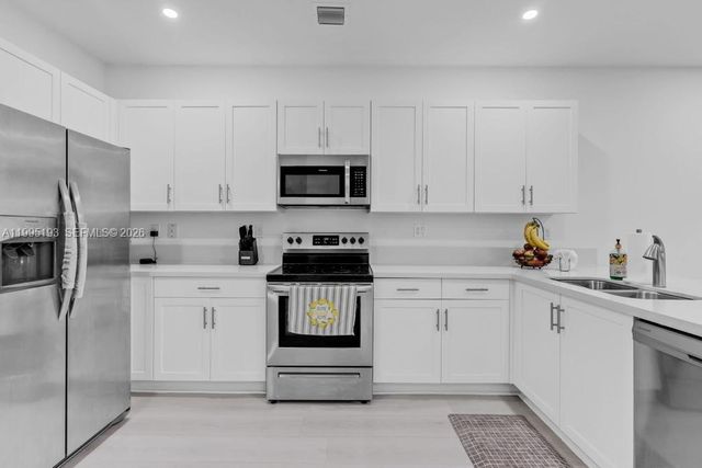 10254 SW 228th Terrace, Miami, FL 33190