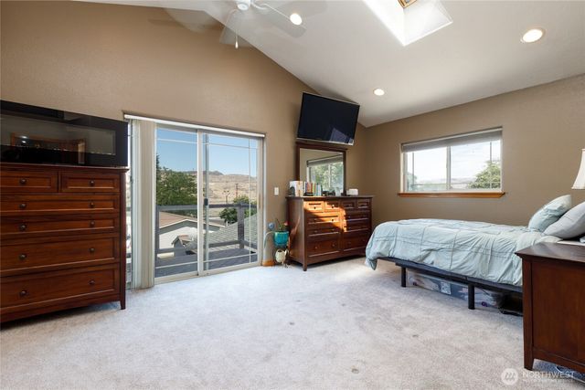 1130 Central Drive, Coulee Dam, WA 99116