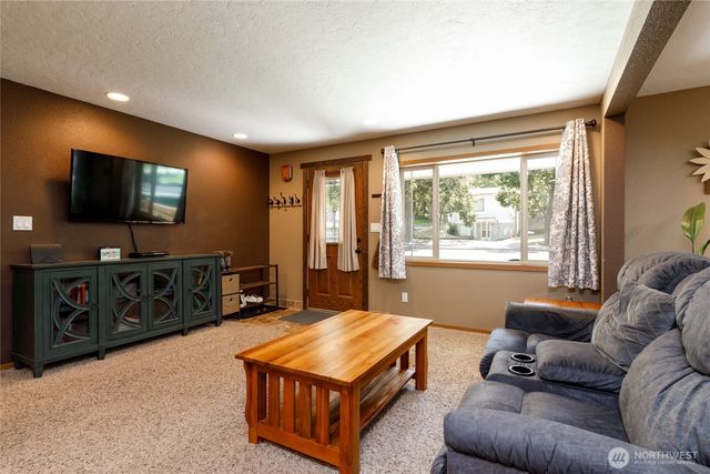 1130 Central Drive, Coulee Dam, WA 99116