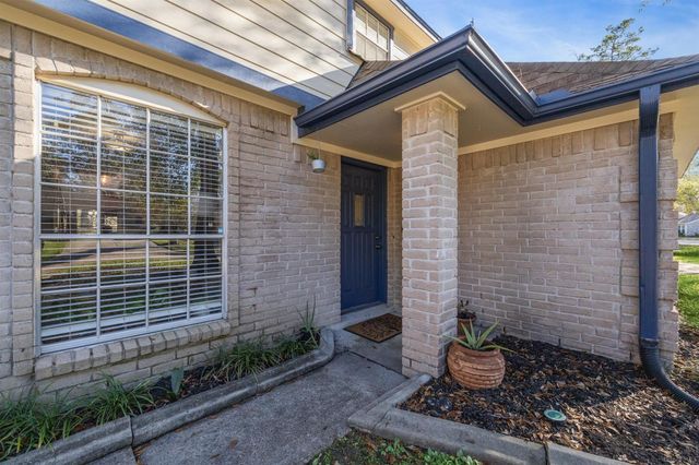 40 N Morningwood Court, Spring, TX 77380