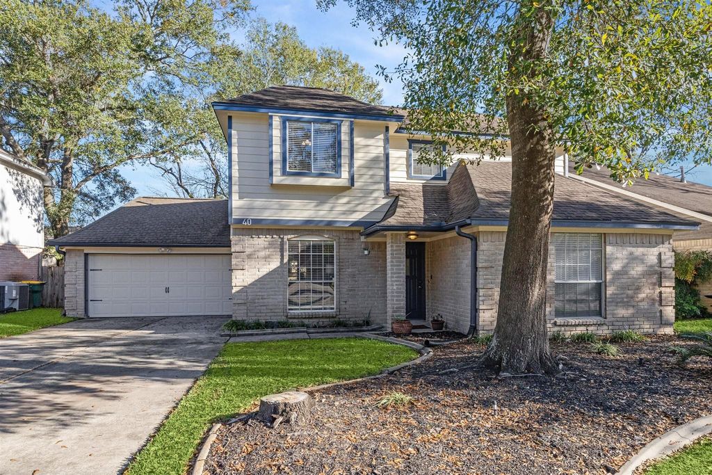 40 N Morningwood Court, Spring, TX 77380