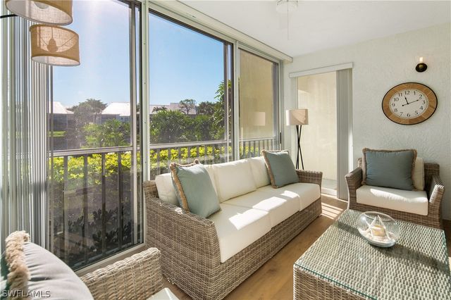 776 Willowbrook DR 804, Naples, FL 34108