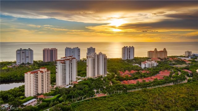 776 Willowbrook DR 804, Naples, FL 34108