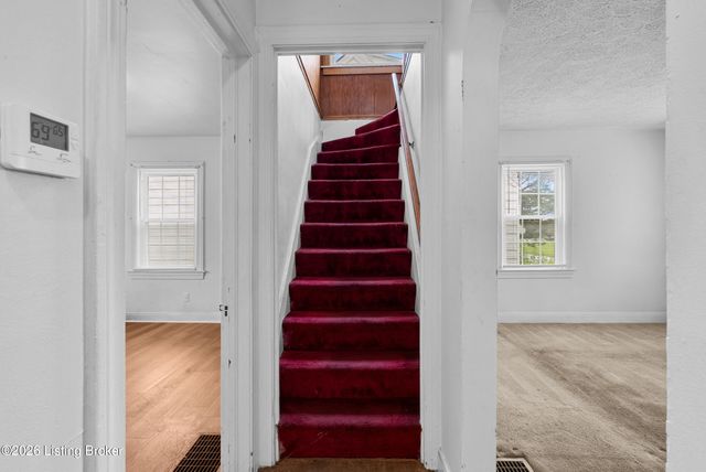 4143 Fordson Way, Louisville, KY 40211