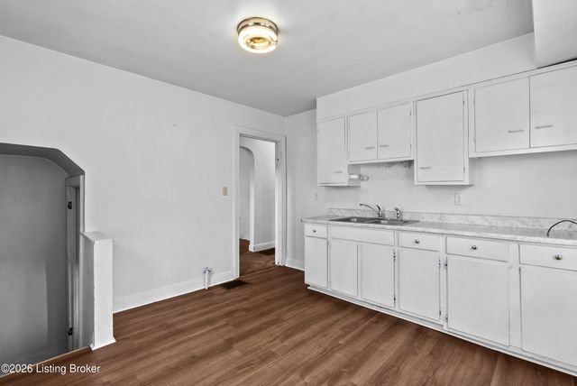 4143 Fordson Way, Louisville, KY 40211