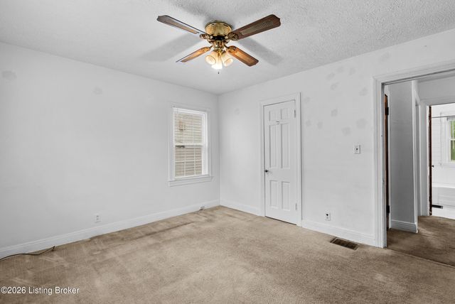 4143 Fordson Way, Louisville, KY 40211