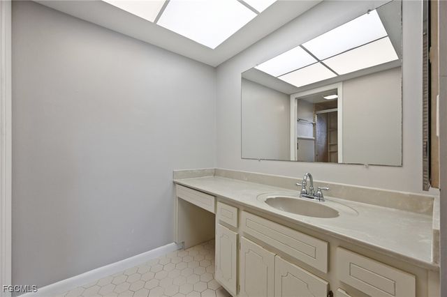 2132 SE 15th ST, Cape Coral, FL 33990