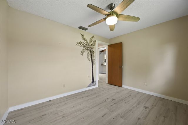 2132 SE 15th ST, Cape Coral, FL 33990