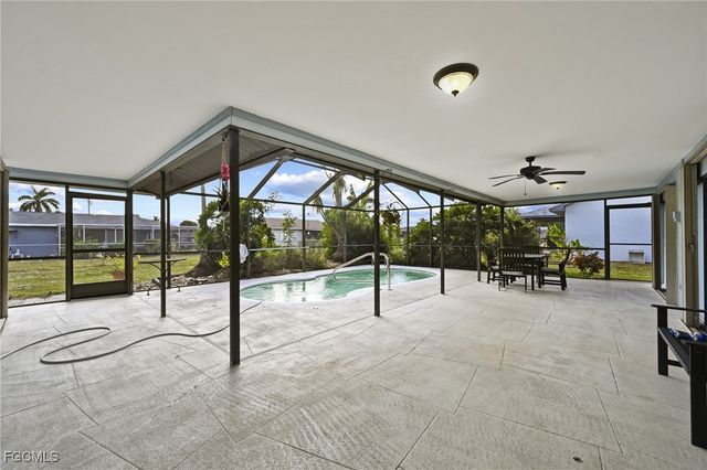 2132 SE 15th ST, Cape Coral, FL 33990