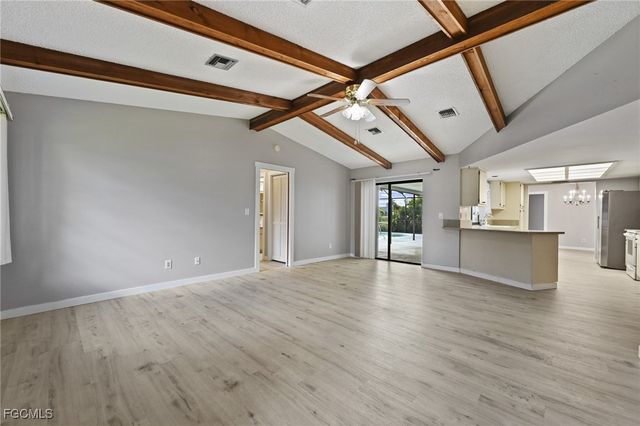 2132 SE 15th ST, Cape Coral, FL 33990