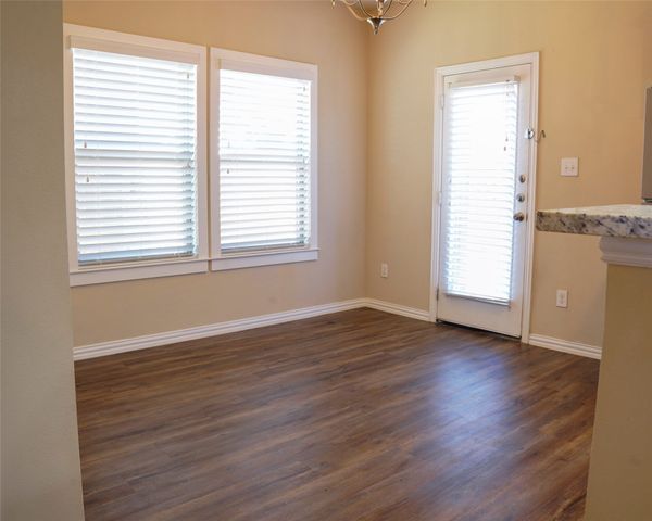 4920-4922 Villas Drive, Sanger, TX 76266