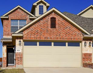 4920-4922 Villas Drive, Sanger, TX 76266