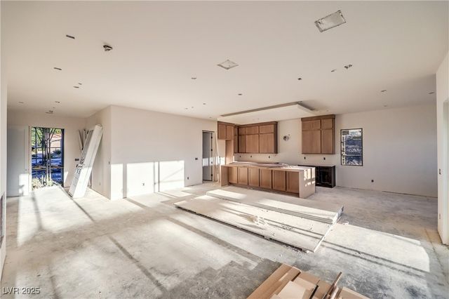 7 Grand Miramar Drive, Henderson, NV 89011