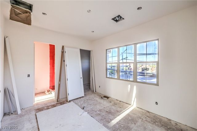 7 Grand Miramar Drive, Henderson, NV 89011