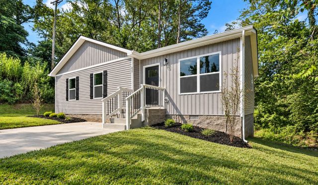 825 Elder St, Clarksville, TN 37040