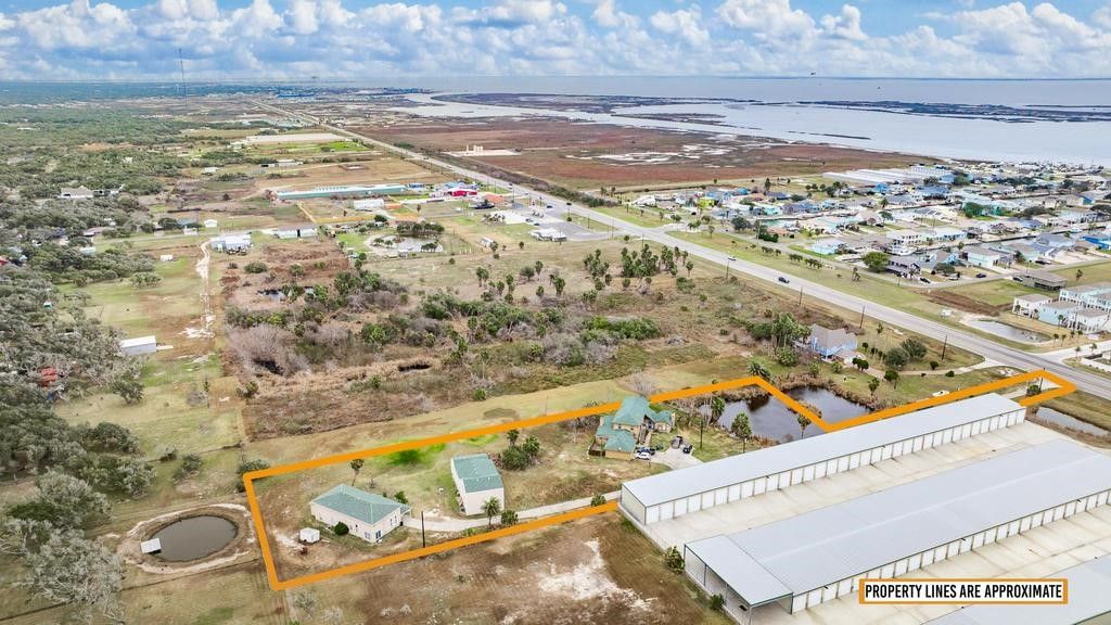 4107 Highway 35 Hwy S, Rockport, TX 78382 — photo 2