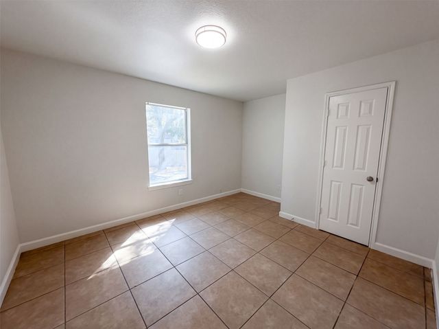1322 E Waco Avenue, Dallas, TX 75216
