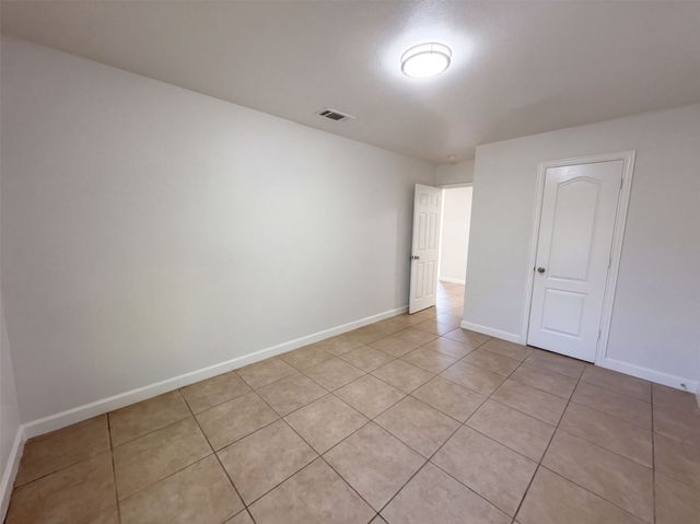 1322 E Waco Avenue, Dallas, TX 75216