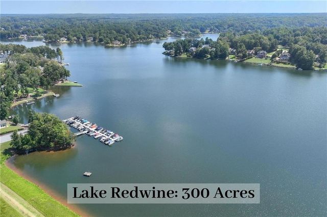 40 Old Still Run, Newnan, GA 30263