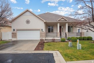 10596 S PINYON PINES CT, South Jordan, UT 84095