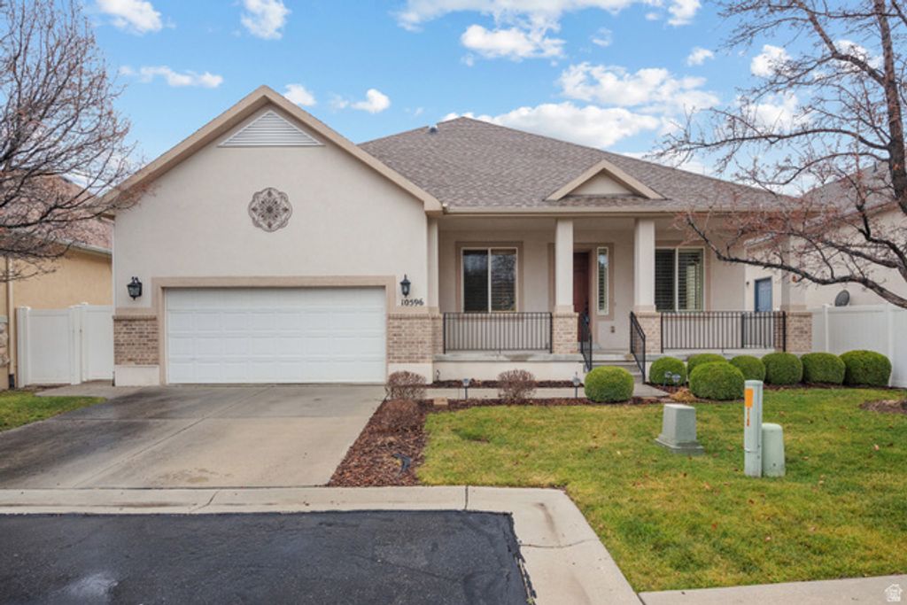 10596 S PINYON PINES CT, South Jordan, UT 84095