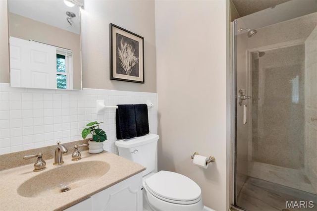 10001 Kalinda Lane, Sunset Hills, MO 63128