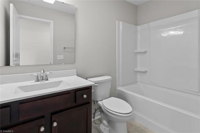 4462 Wesmar Drive, Pfafftown, NC 27040