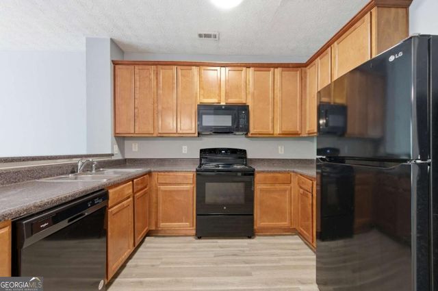 4137 High Park Terrace, Atlanta, GA 30344