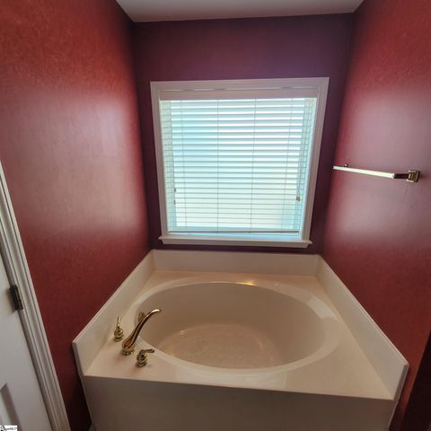 205 N Antigo Court, Greer, SC 29650