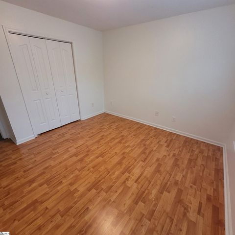 205 N Antigo Court, Greer, SC 29650
