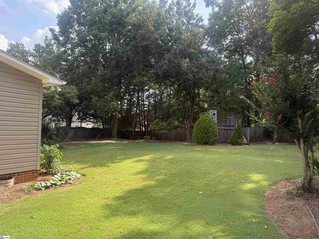 205 N Antigo Court, Greer, SC 29650