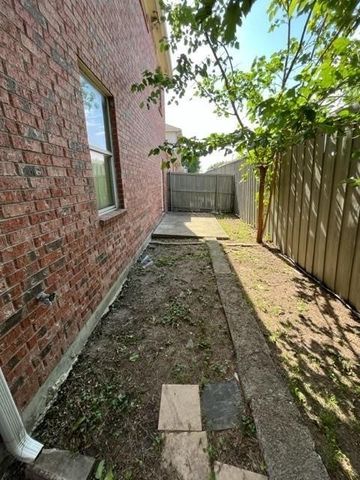 201 Seva Court, Irving, TX 75061
