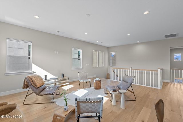 715 W Pleasant Oak Trail, Reno, NV 89511