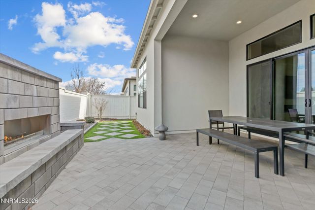 715 W Pleasant Oak Trail, Reno, NV 89511