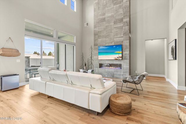 715 W Pleasant Oak Trail, Reno, NV 89511