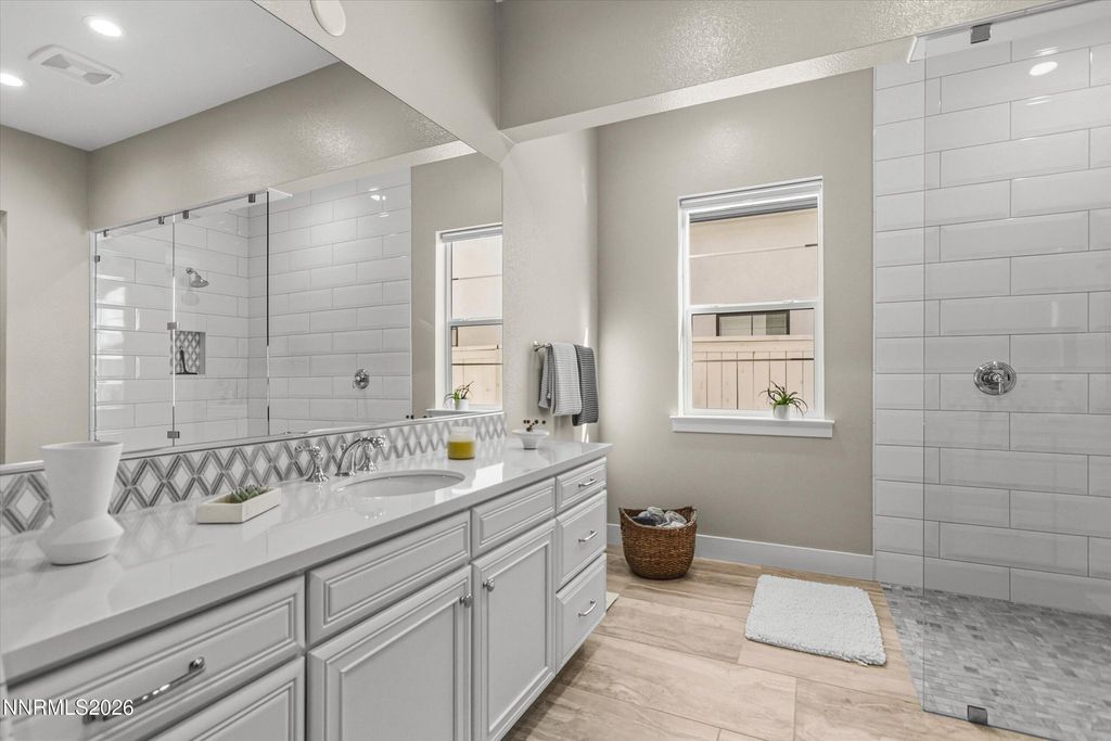 Image 18 of property listing at 715 W Pleasant Oak Trail, Reno, NV 89511