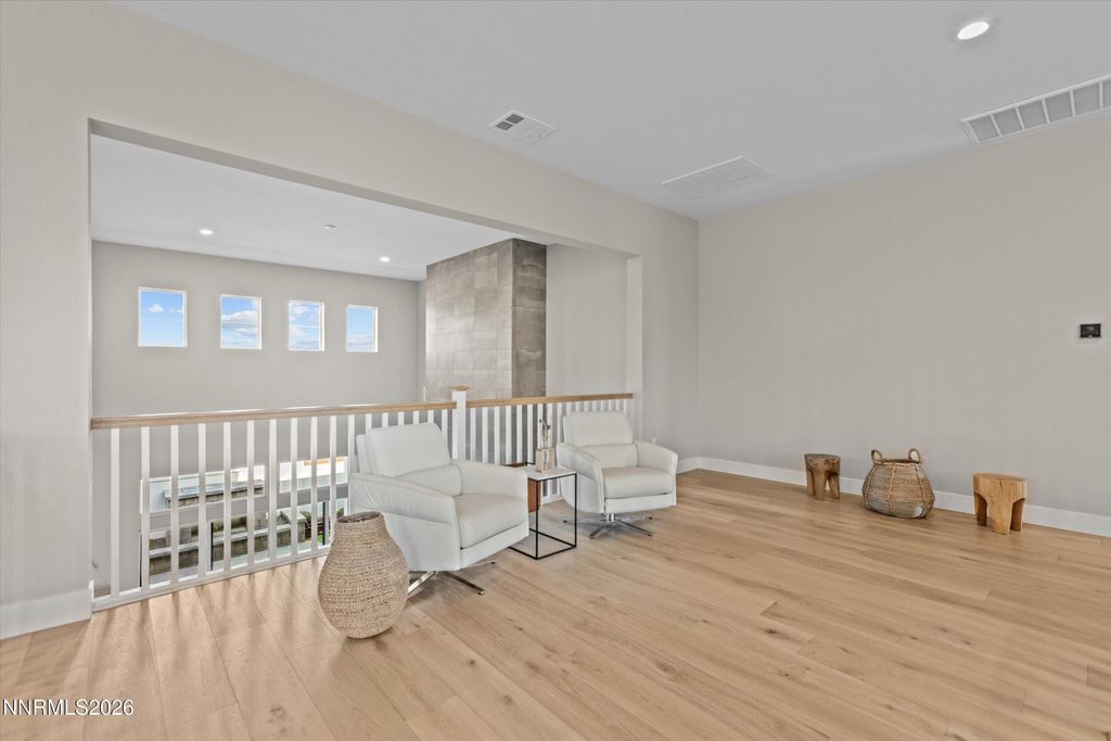 Image 27 of property listing at 715 W Pleasant Oak Trail, Reno, NV 89511