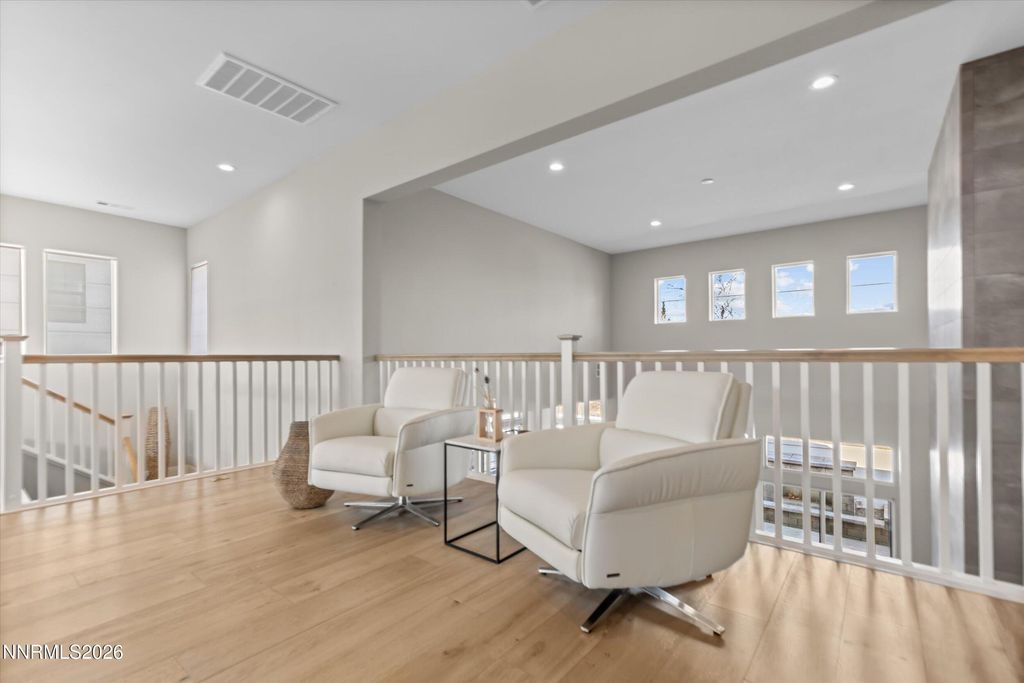 Image 28 of property listing at 715 W Pleasant Oak Trail, Reno, NV 89511