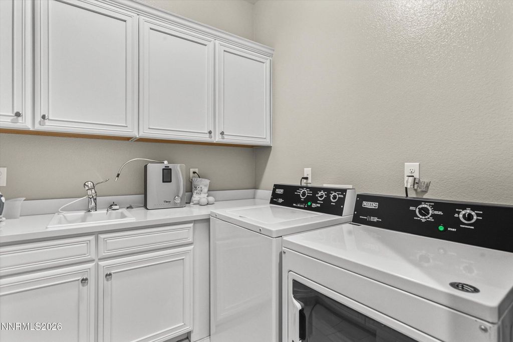 Image 39 of property listing at 715 W Pleasant Oak Trail, Reno, NV 89511