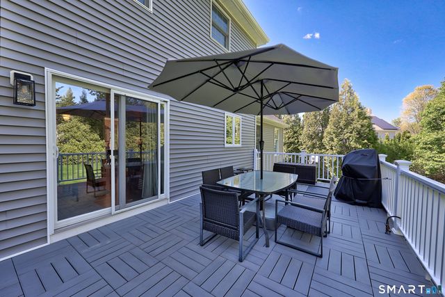 10 Fawn Meadow Drive, Naugatuck, CT 06770