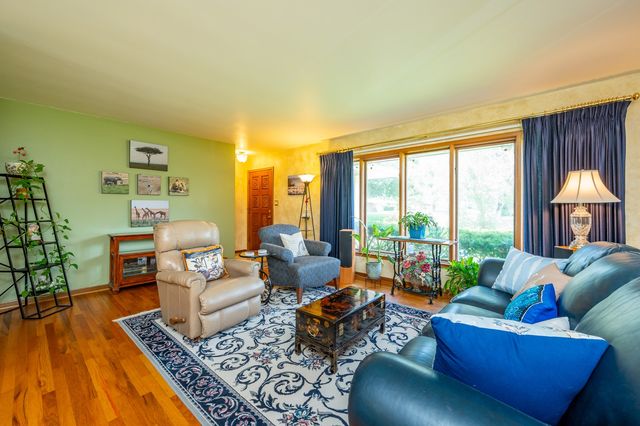 7516 College Drive, Windsor Heights, IA 50324