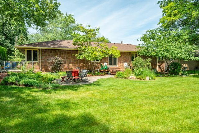 7516 College Drive, Windsor Heights, IA 50324