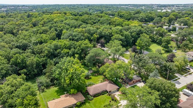 7516 College Drive, Windsor Heights, IA 50324