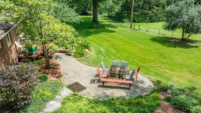 7516 College Drive, Windsor Heights, IA 50324