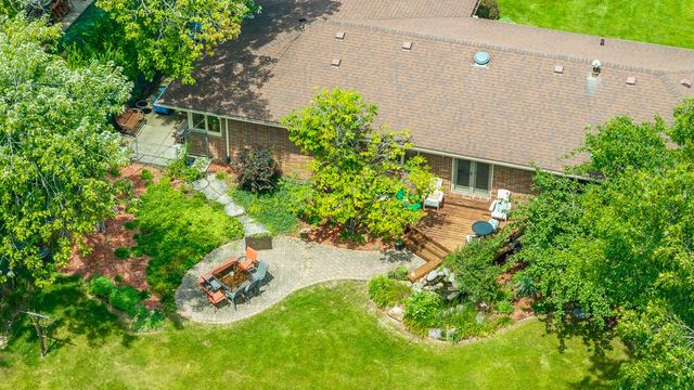 7516 College Drive, Windsor Heights, IA 50324