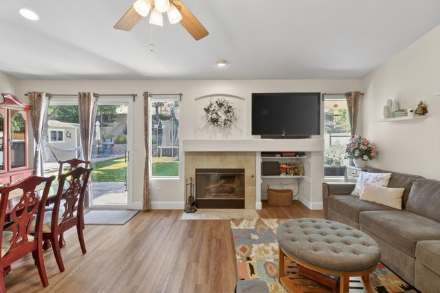 2308 Stefanie Ct, Rocklin, CA 95765